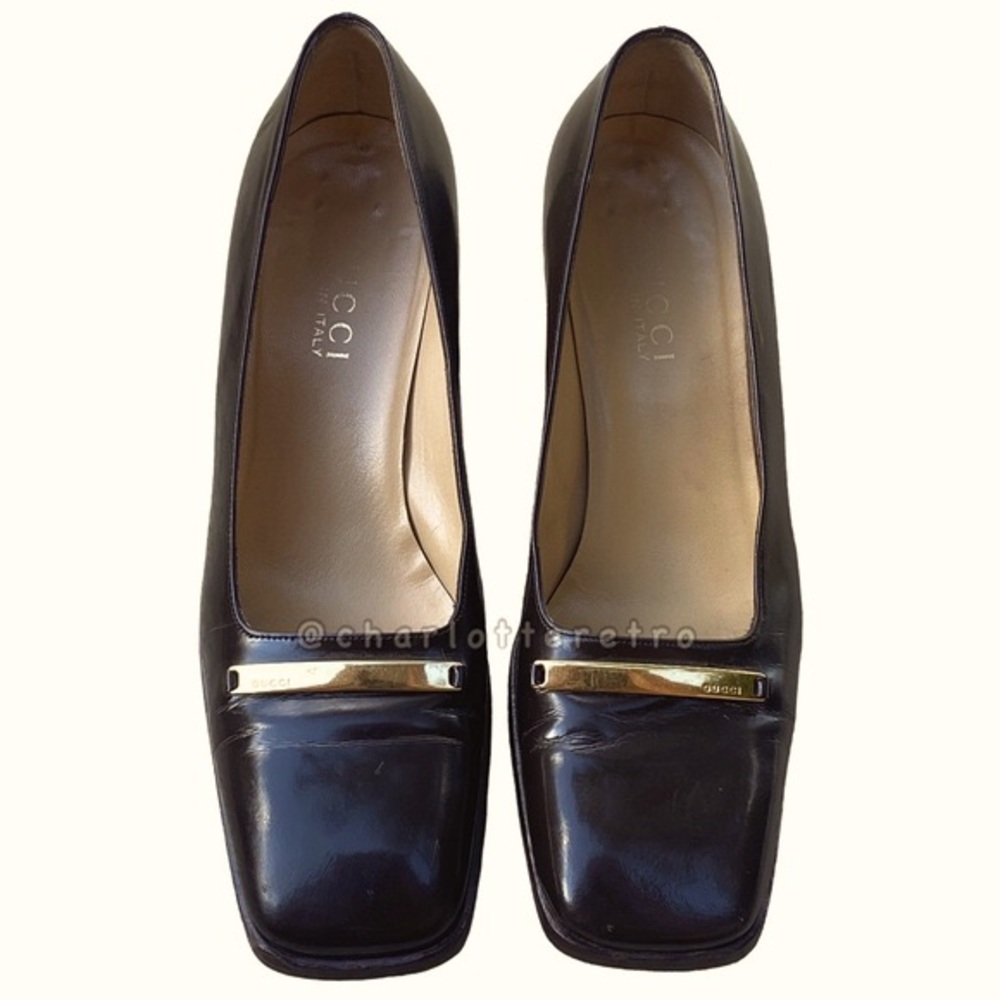 vtg Gucci Square Toe Block Heel w Signature Gold Bar